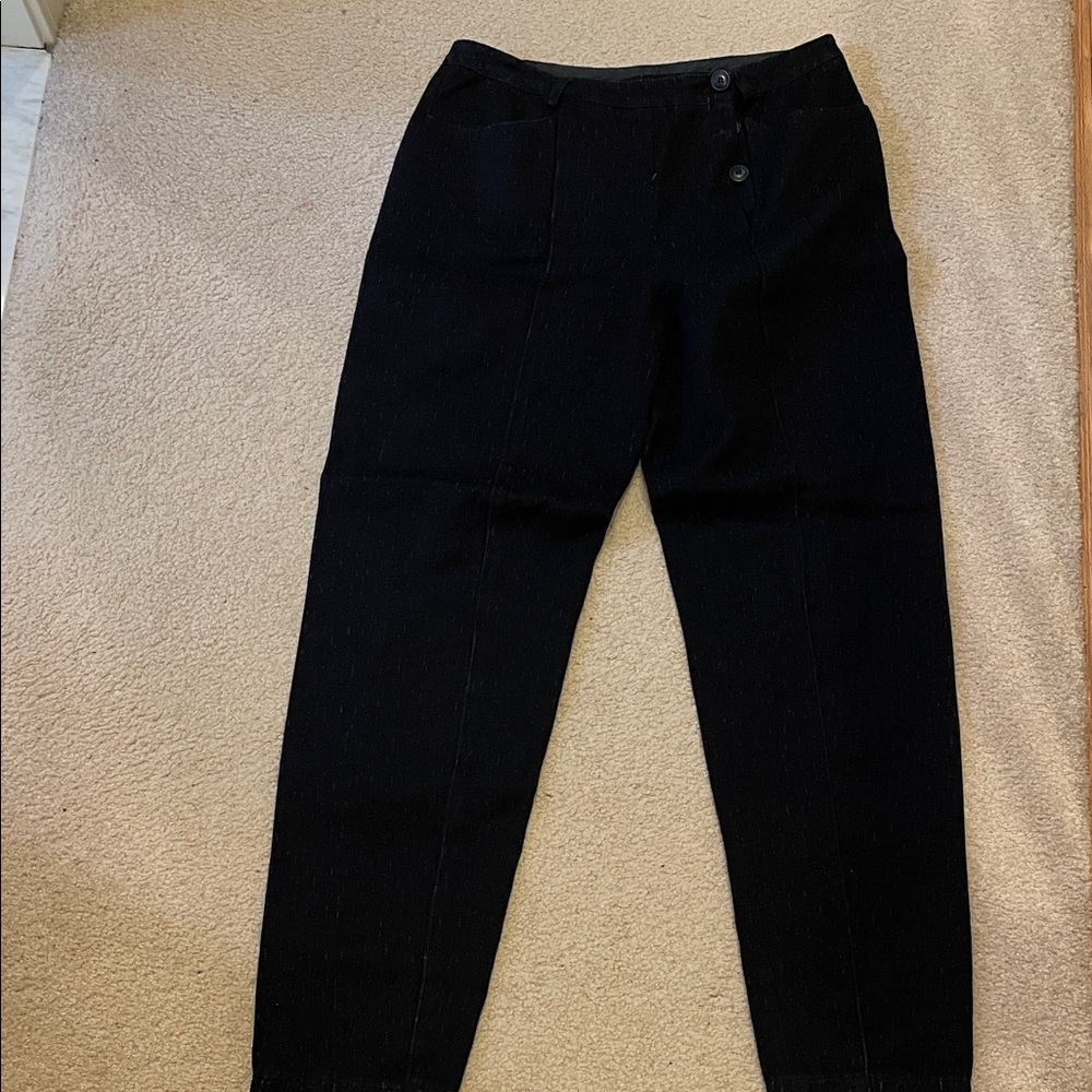 Lilith pants.  Great quality. Great fabric. Great style